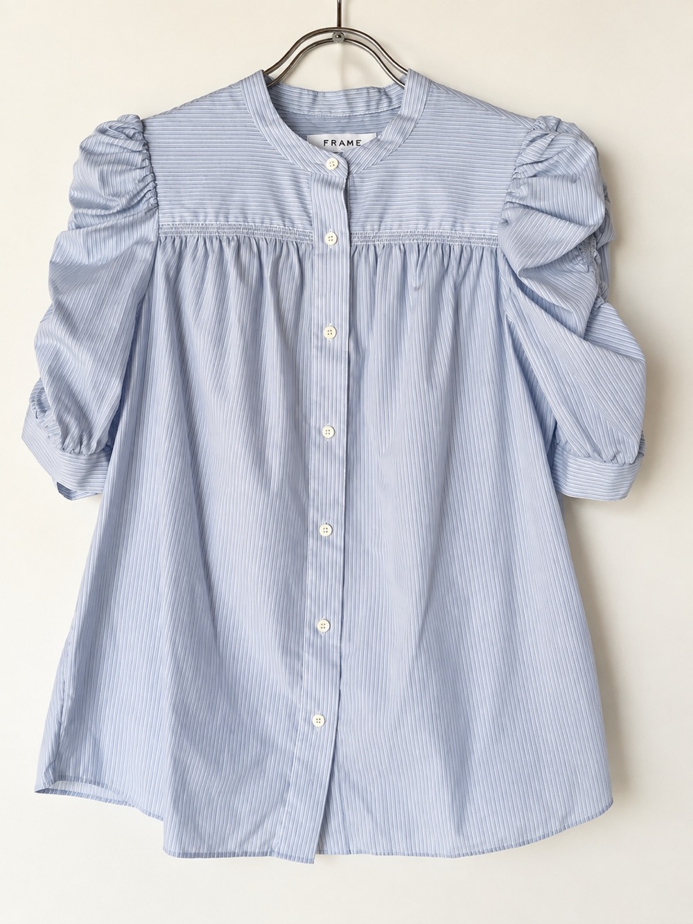 FRAME Shiring Blue Striped Puff Sleeve Button-Front Top. Size S